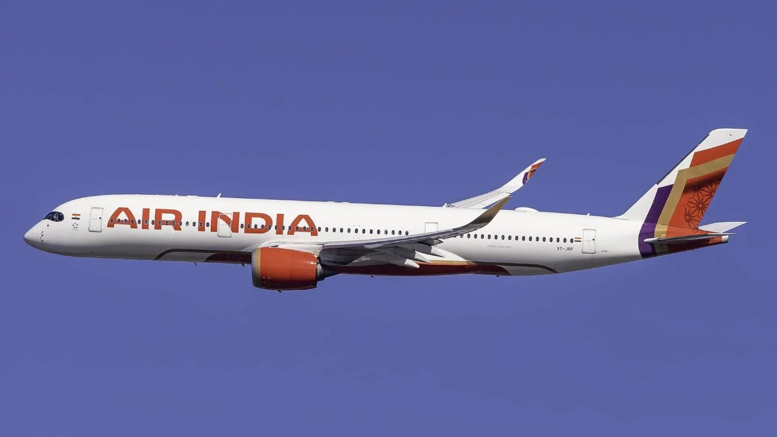 Air India Flight Briefly Enters Pakistan Airspace During Landing Manoeuvre