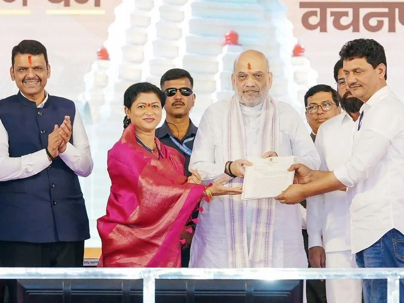 Amit Shah Accuses Congress of Ignoring Farmers at Maharashtra Rally