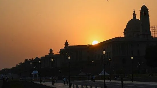 India Unveils Major Foreign Investment Reforms for Rupee