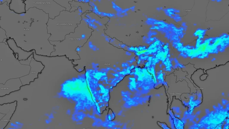 India Monsoon Revives in Mumbai After Record June Deficit