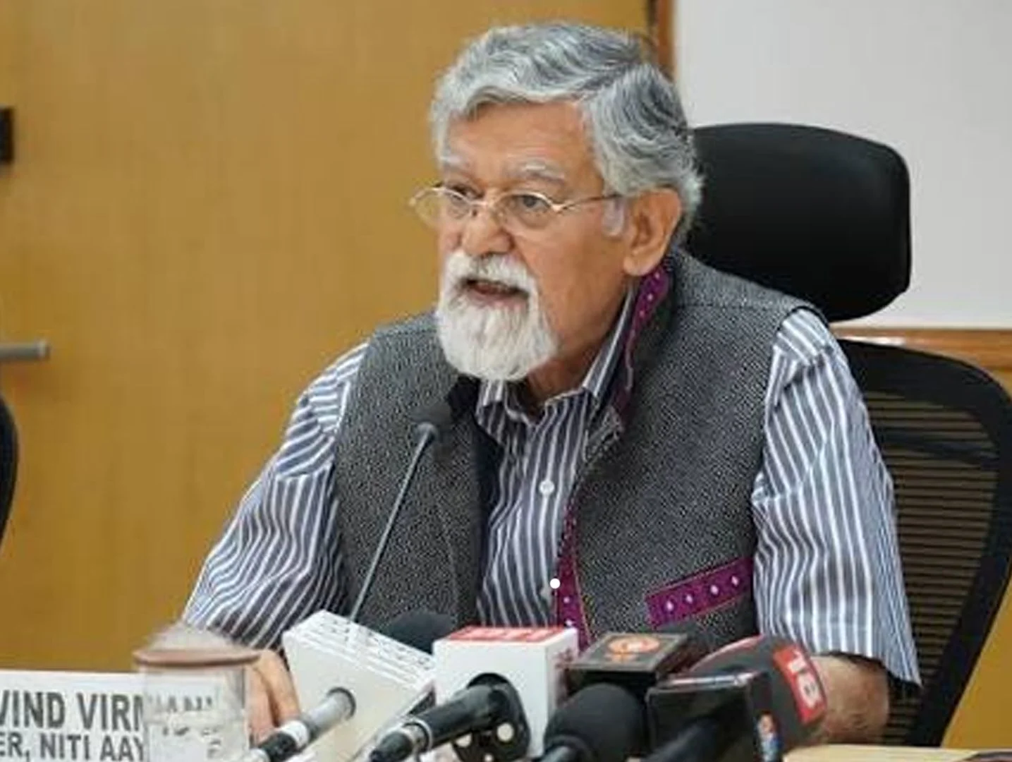 India Should Prioritize Semiconductor Packaging Over Fabrication, Says Arvind Virmani