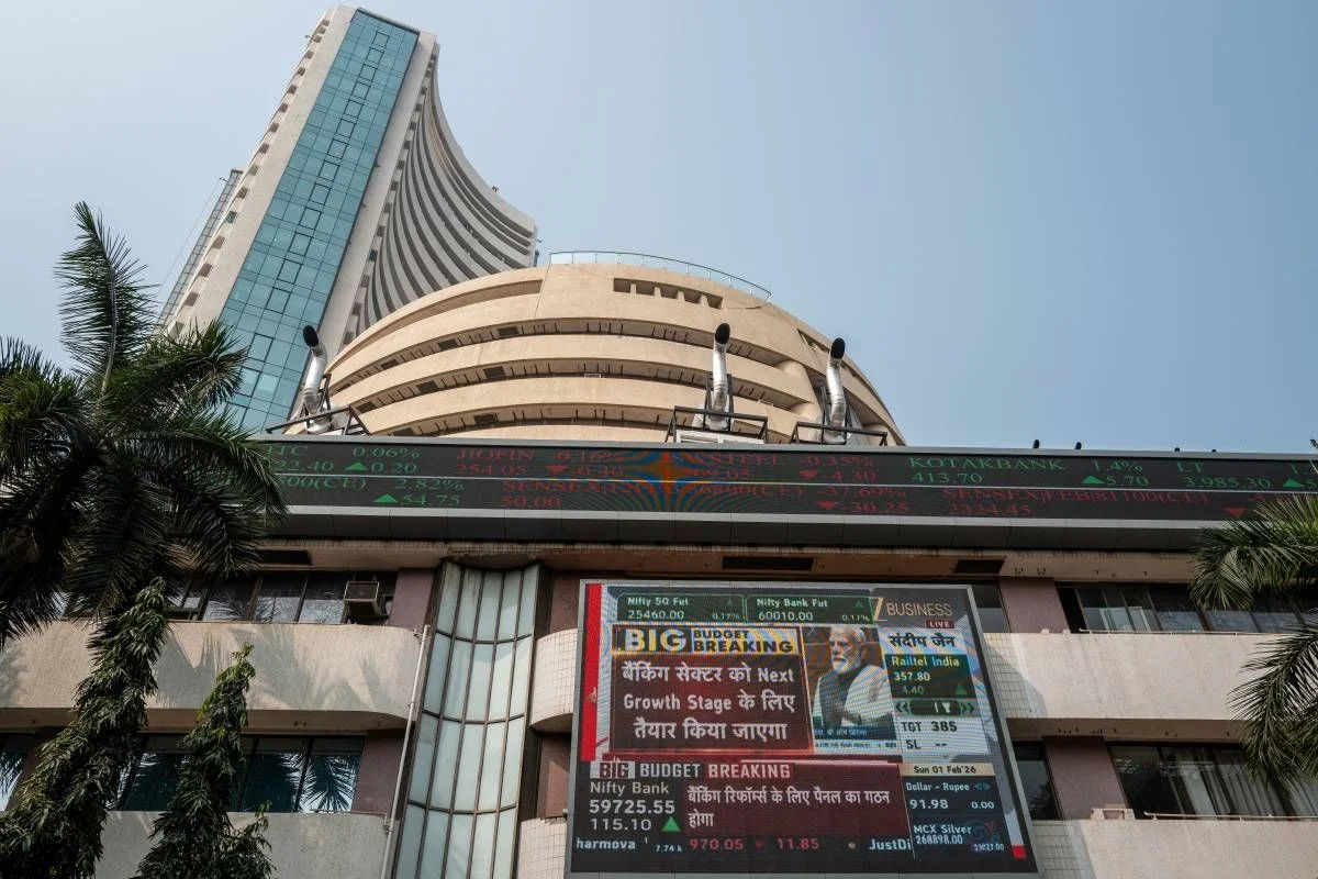 Indian Financial Firms to Raise $1.5 Billion via Dollar Bonds