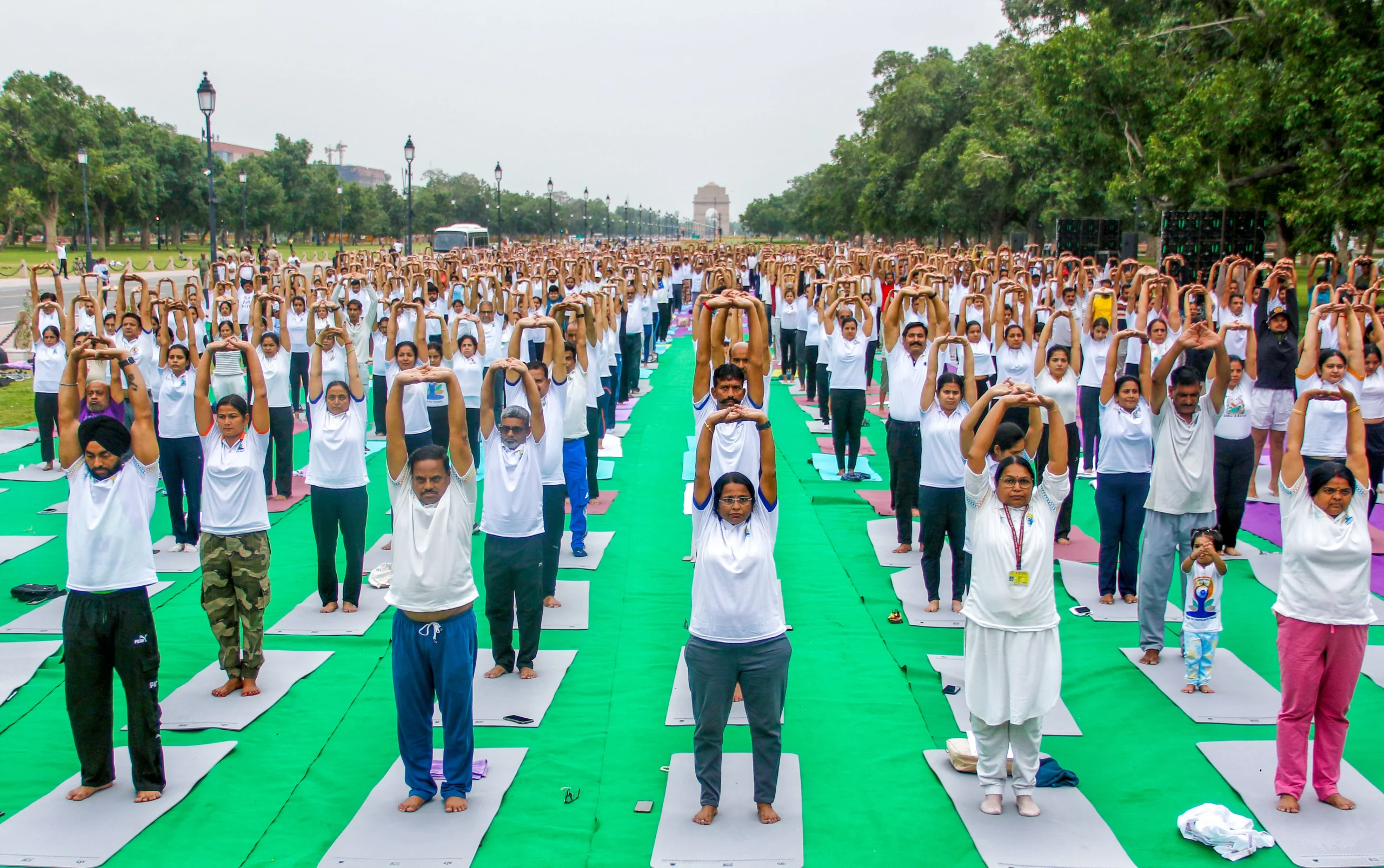 Indian Political Leaders Adopt Distinct Postures on Yoga Day 2026