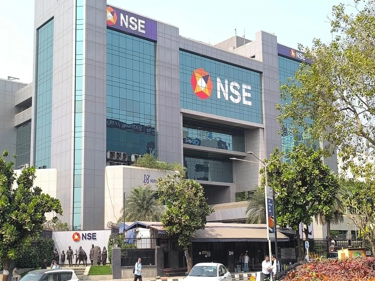 Indian Stock Markets End Week Higher Ahead of Muharram Holiday