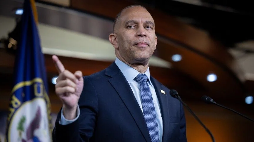 Hakeem Jeffries Demands Classified Iran Briefing For Congress