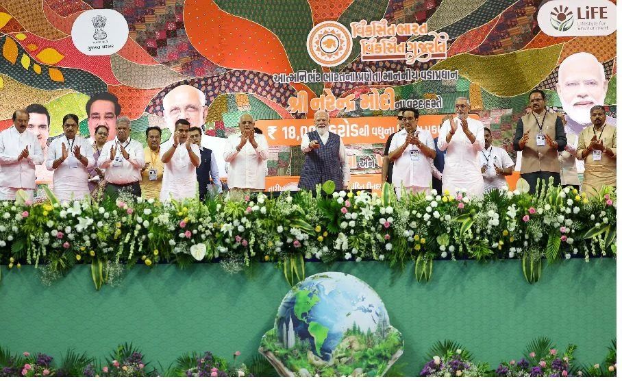PM Modi Launches ₹18,778 Crore Projects in Surat