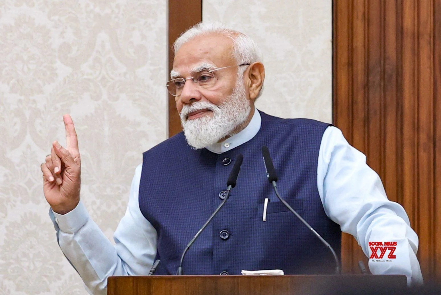 PM Modi Meets 2024 Batch IAS Officer Trainees