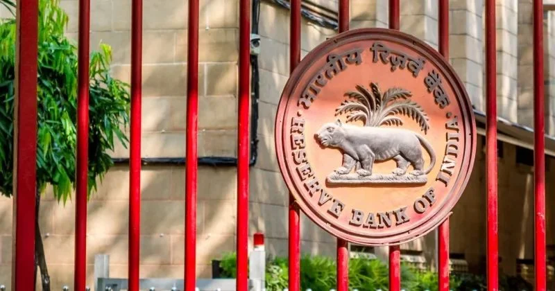 RBI Holds Rates as Capital Incentives Shield Rupee