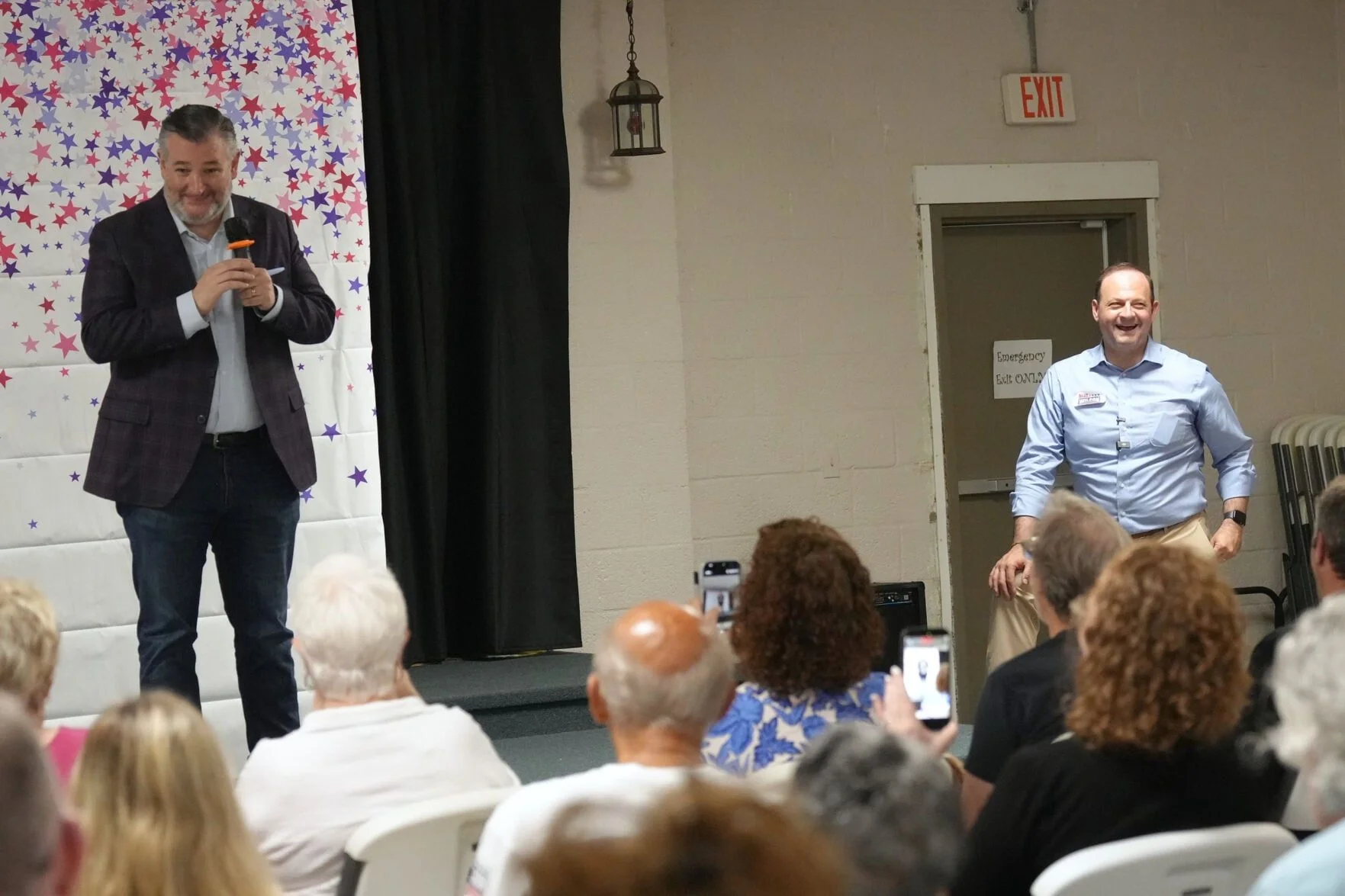 Cruz Backs Wilson at South Carolina Runoff Event