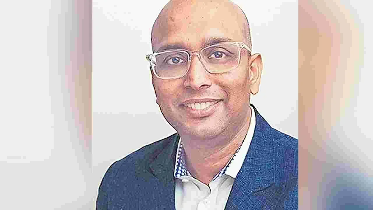 Shankh Mitra Ranks Second Globally in CEO Executive Pay