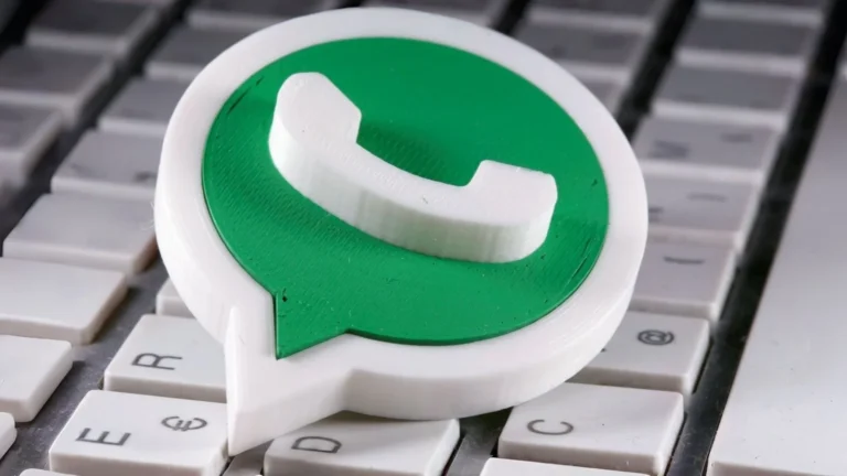 WhatsApp Tests New Animated Message Bubbles for iOS Chats