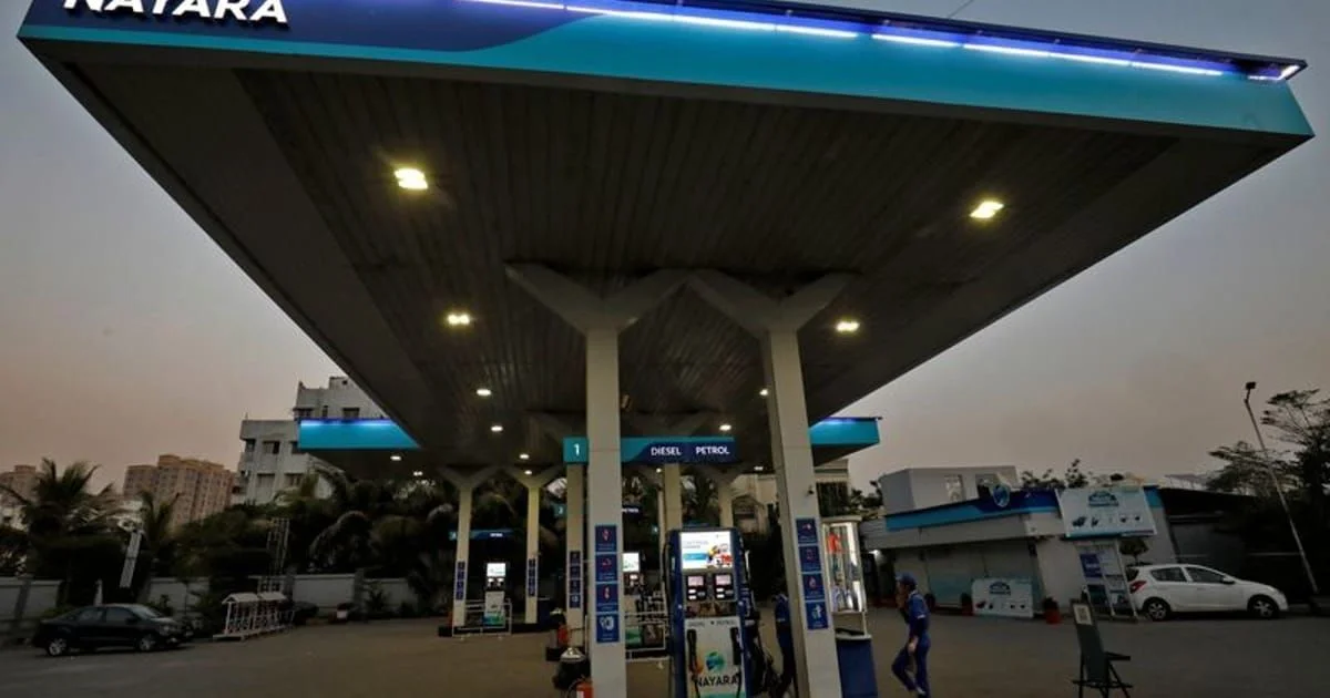 Indian Refiner Nayara Sells Gasoline to Russia via Traders