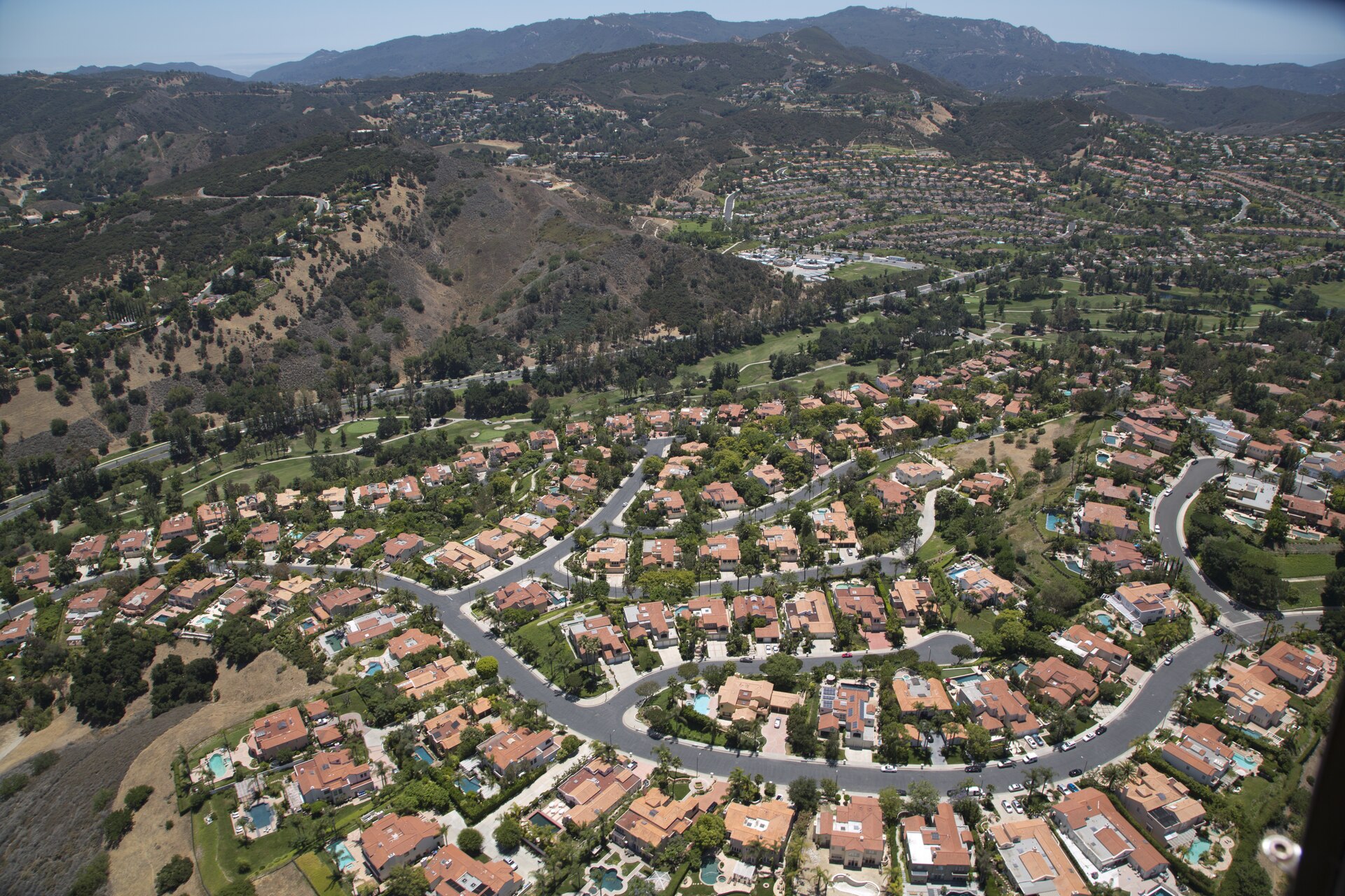 Aerial view of residential Los Angeles neighbourhoods