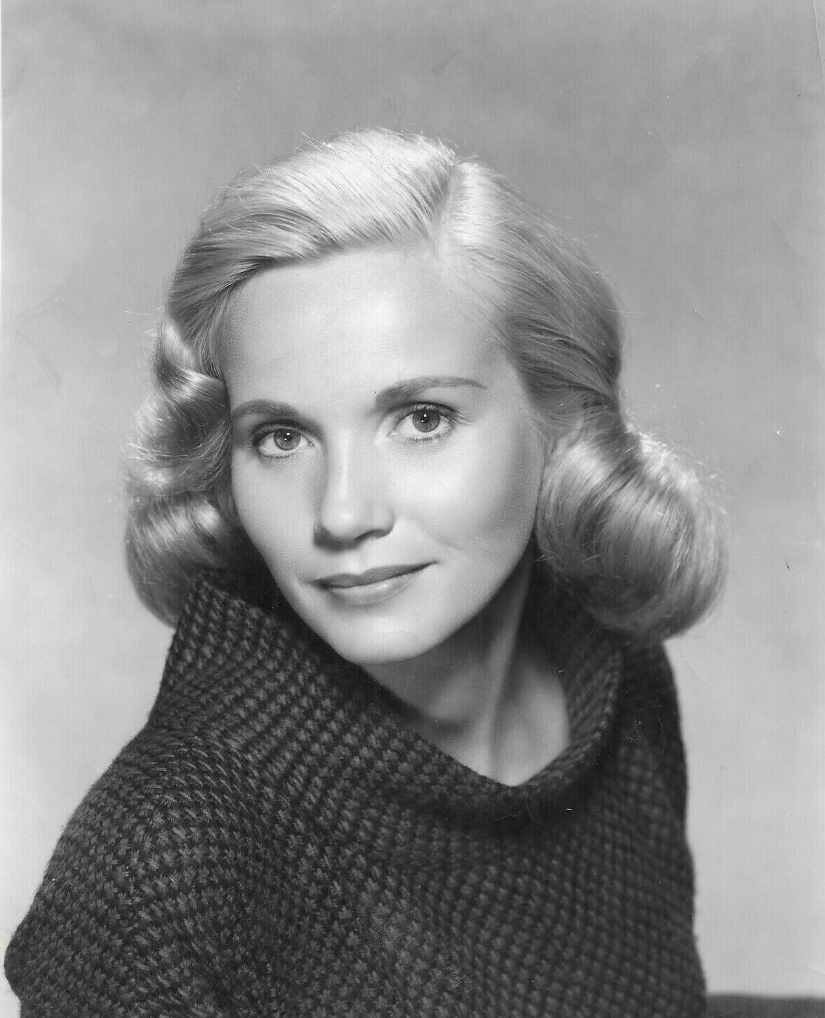Eva Marie Saint in a 20th Century Fox promo portrait, circa 1951, for the cause-of-death reveal story