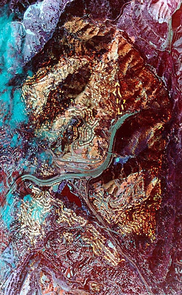 Illustrative file photo: aerial view of the 1991 Oakland Hills firestorm burn area